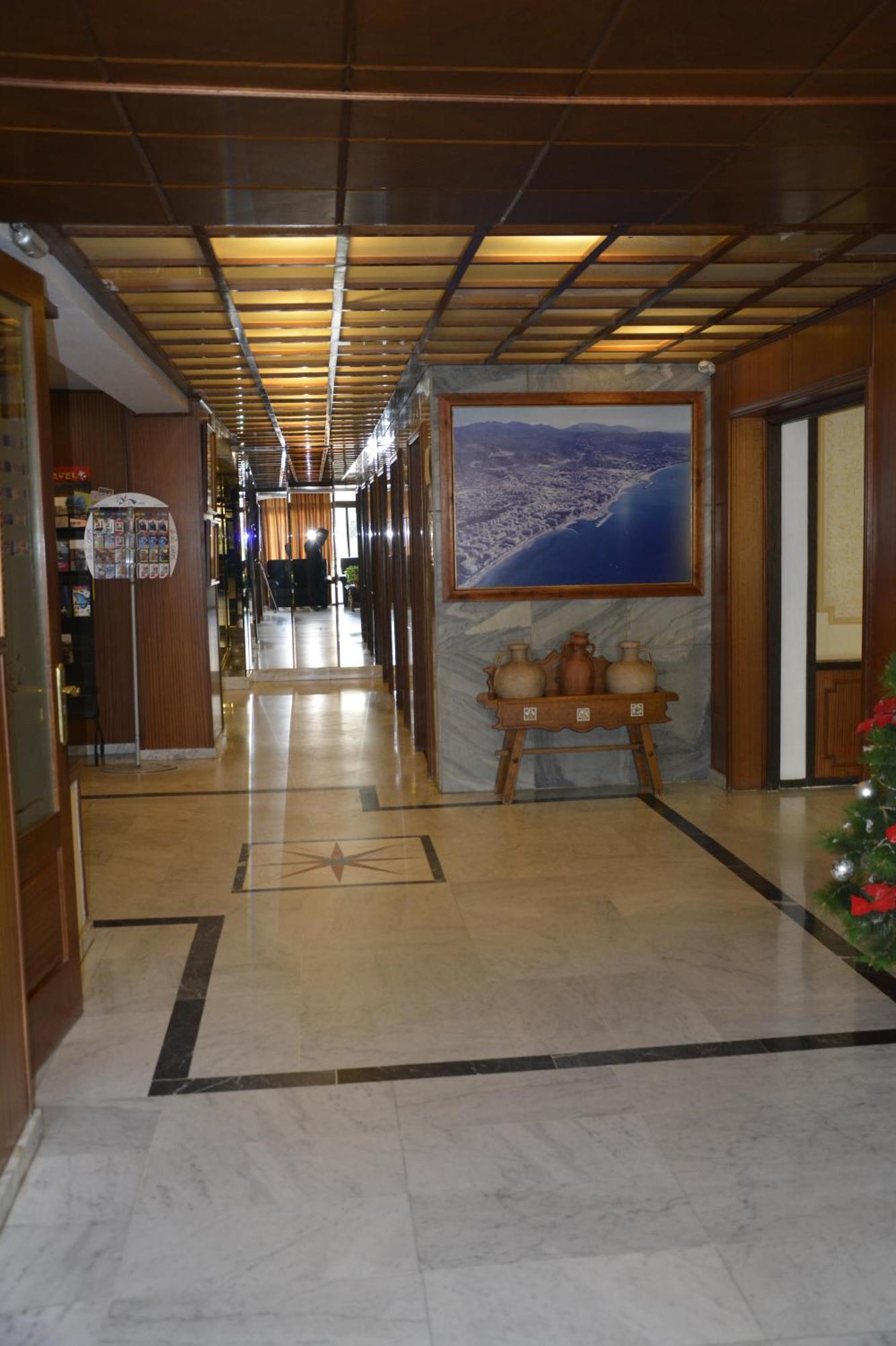 In First Line Apto 6-6 Apartamento